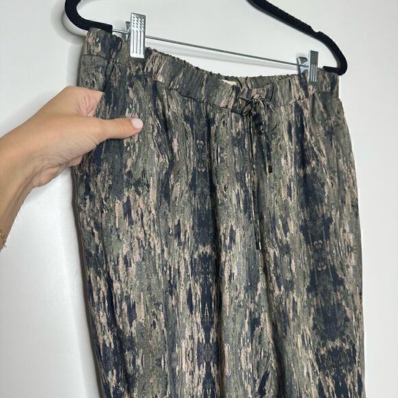 Haute Hippie Camo Jogger Pants Women's Multicolor Size Medium - Picture 3 of 5